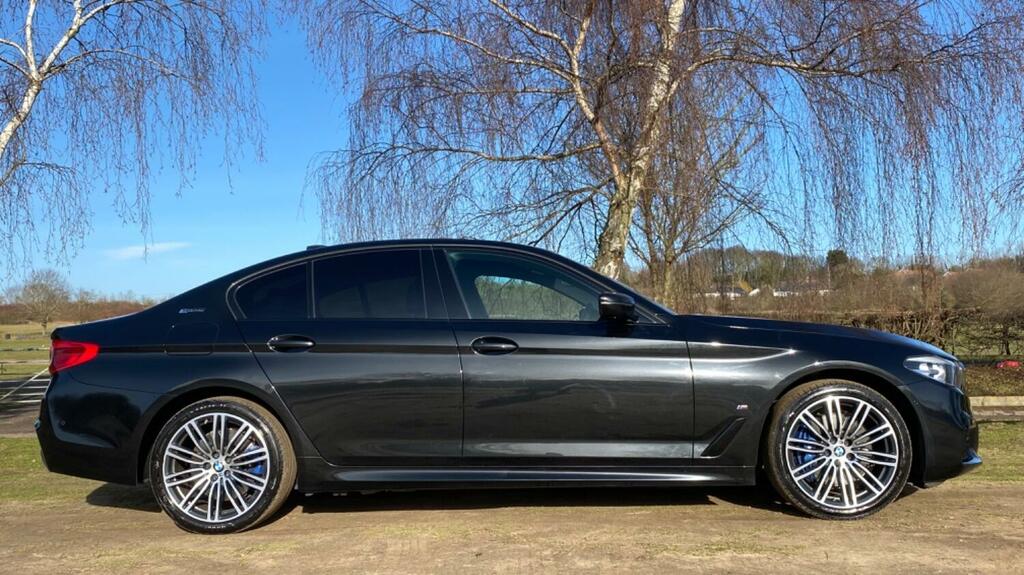 Compare BMW 5 Series Saloon 2.0 530E M Sport Iperformance Saloon 2018 FJ68YWP Black