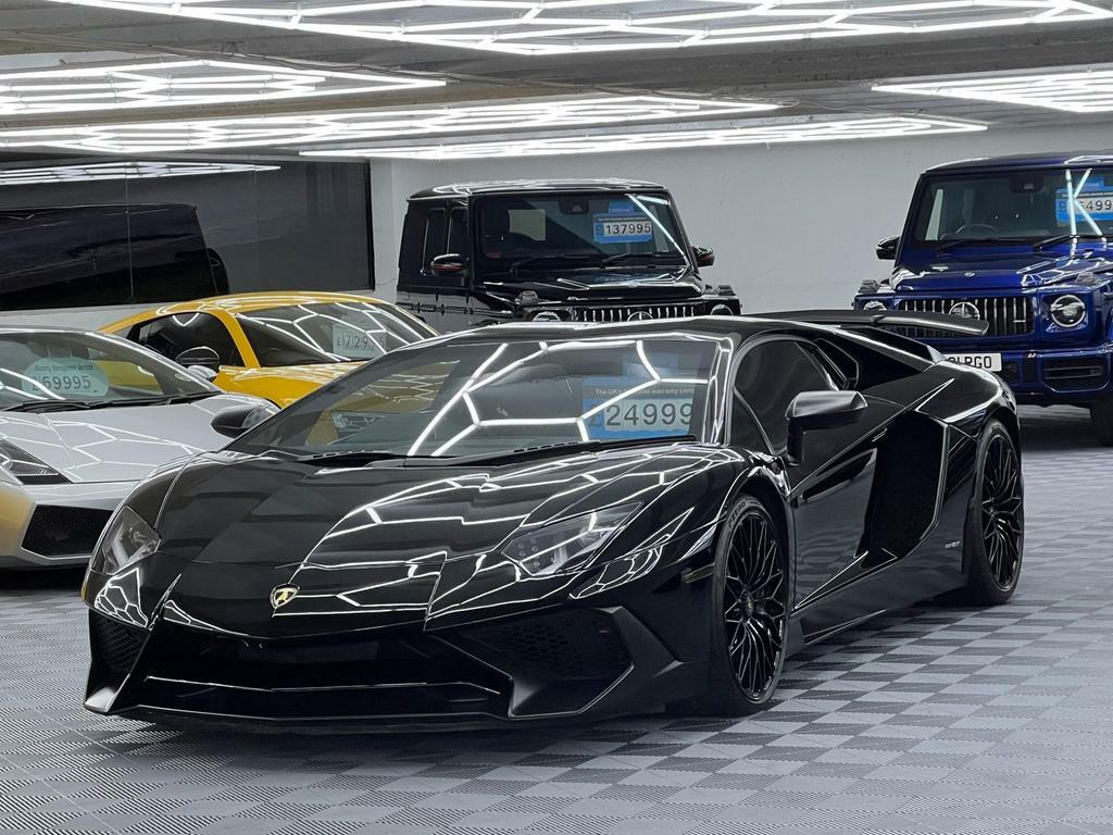 Compare Lamborghini Aventador 6.5 V12 Lp 750-4 Superveloce Isr 4Wd Euro 6 LX64EZG Black