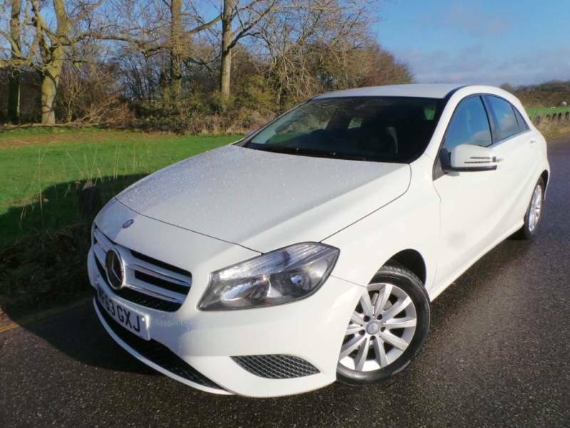 Compare Mercedes-Benz A Class A180 Blueefficiency Se MF63GXJ White