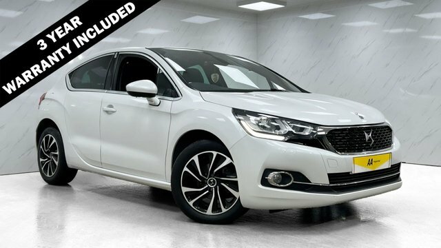 Compare DS DS 4 1.6 Bluehdi Elegance Ss 120 Bhp PJ18BHY White