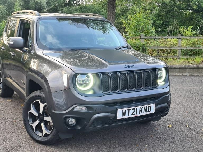 Compare Jeep Renegade 1.3 Turbo 4Xe Phev 240 Trailhawk WT21KND Grey