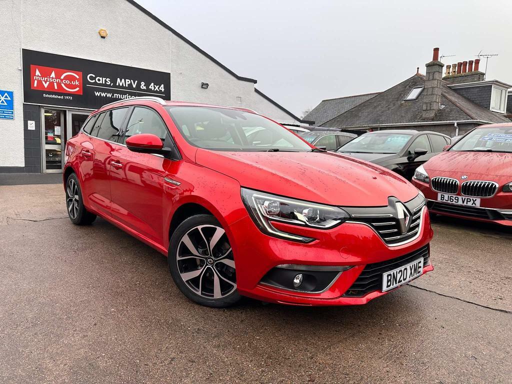 Compare Renault Megane 1.3 Tce Iconic Sport Tourer Euro 6 Ss BN20XME Red