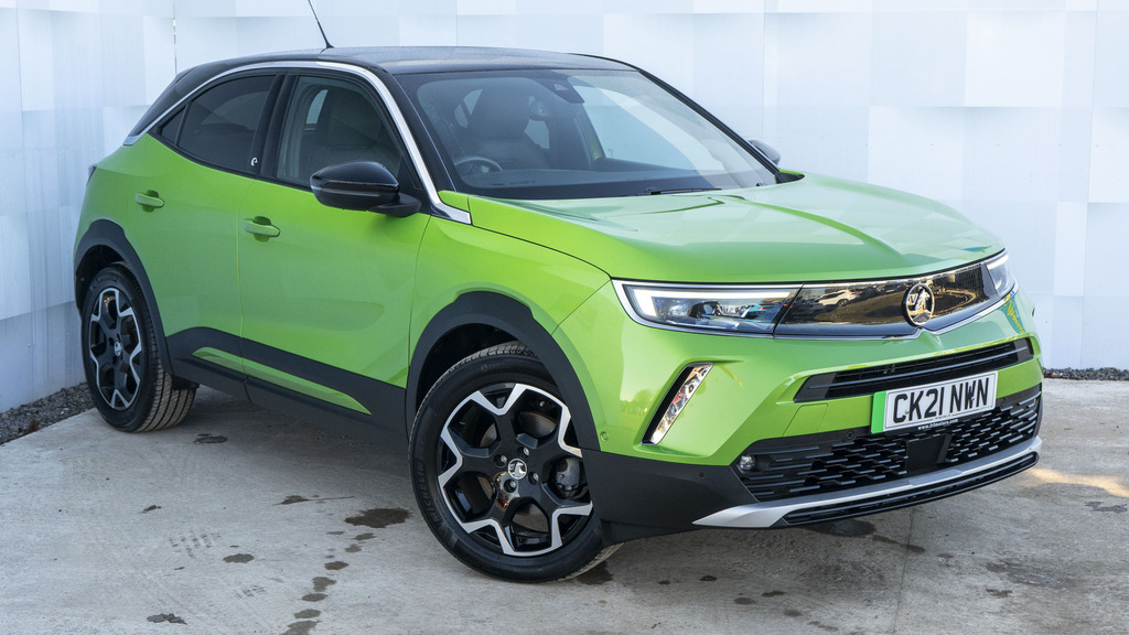 Compare Vauxhall Mokka-e Mokka Launch Edition Ev CK21NWN Green