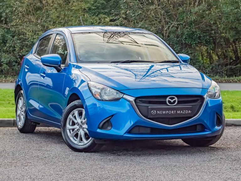 Compare Mazda 2 Se Plus CA68ZZS Blue