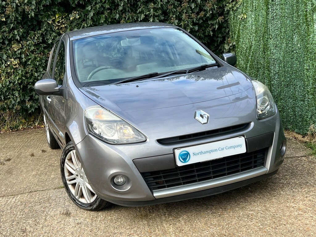 Compare Renault Clio 1.5 Dci Initiale Tomtom Euro 4 EX60DHF Grey