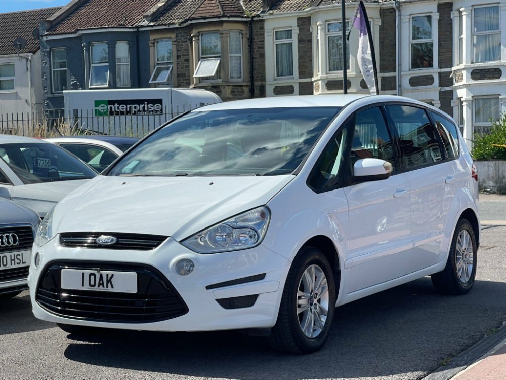Ford S-Max 2.5 Duratec FHEV 2021 UK first drive