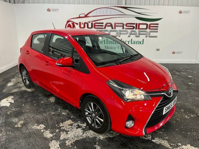 Compare Toyota Yaris Yaris Icon D-4d SM65XBW Red