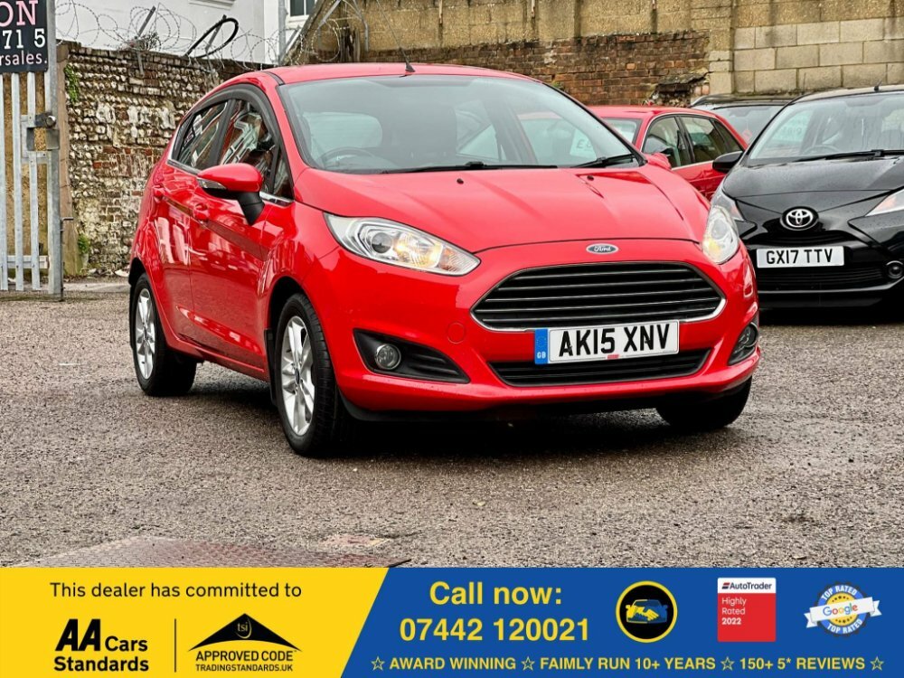 Compare Ford Fiesta 1.0T Ecoboost Zetec Euro 6 Ss AK15XNV Red