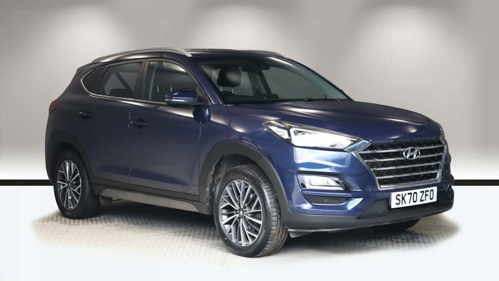 Compare Hyundai Tucson 1.6 Gdi Premium 2Wd SK70ZFO 
