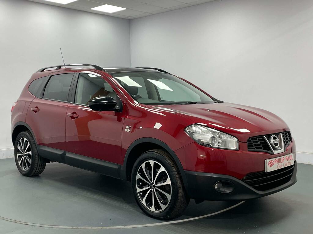 Compare Nissan Qashqai+2 2.0 Dci 360 4Wd NL13ZXR Red