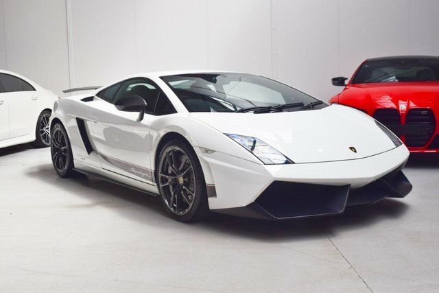 Compare Lamborghini Gallardo 5.2 Superleggera 562 Bhp  White