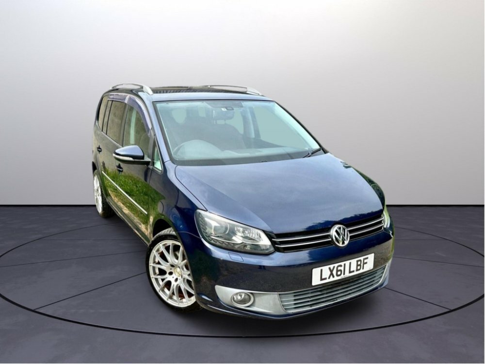 Compare Volkswagen Touran 1.4 Tsi Se Dsg Euro 5 LX61LBF Blue