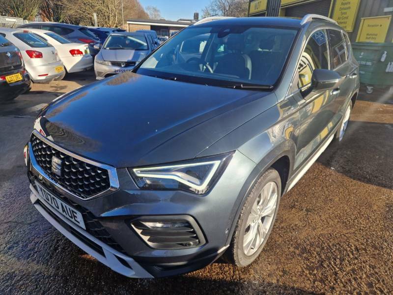 Compare Seat Ateca Hatchback YD70AUE Green