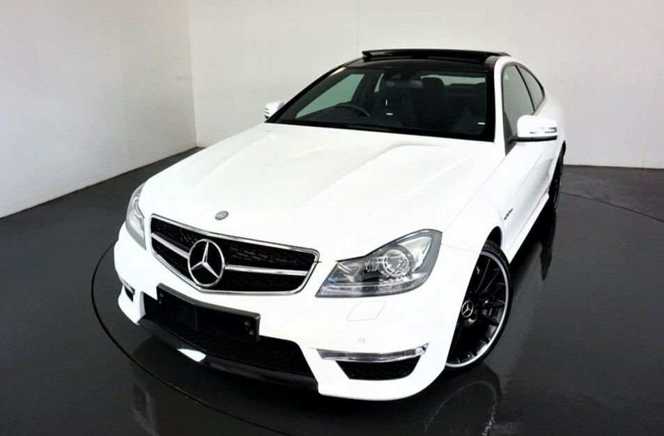 Compare Mercedes-Benz C Class C63 Amg F9MDL White