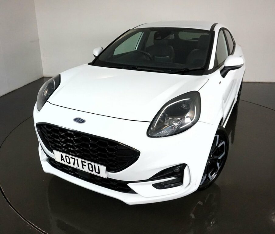 Compare Ford Puma 1.0 St-line X Mhev 5D-1 Owner From New AO71FOU White
