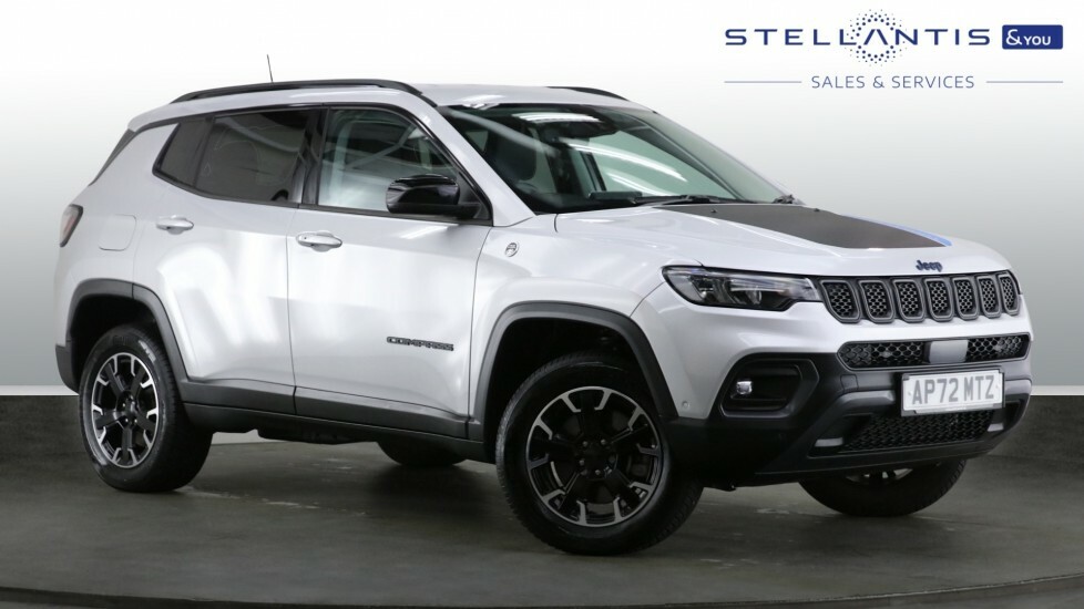 Compare Jeep Compass 1.3 Gse T4 11.4Kwh Trailhawk 4Xe Euro 6 Ss AP72MTZ 