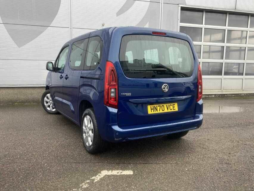 Compare Vauxhall Combo Life Life 1.2I 110Ps Energy 7St HN70VCE Blue