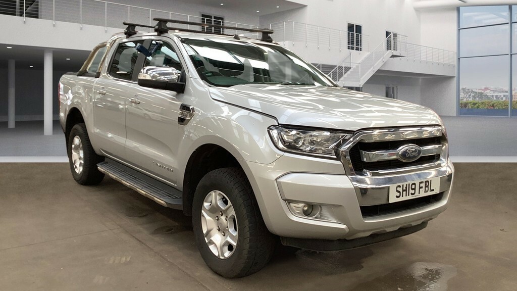 Compare Ford Ranger 2.2L 2.2 Tdci Limited 1 Pickup 4Wd SH19FBL Silver