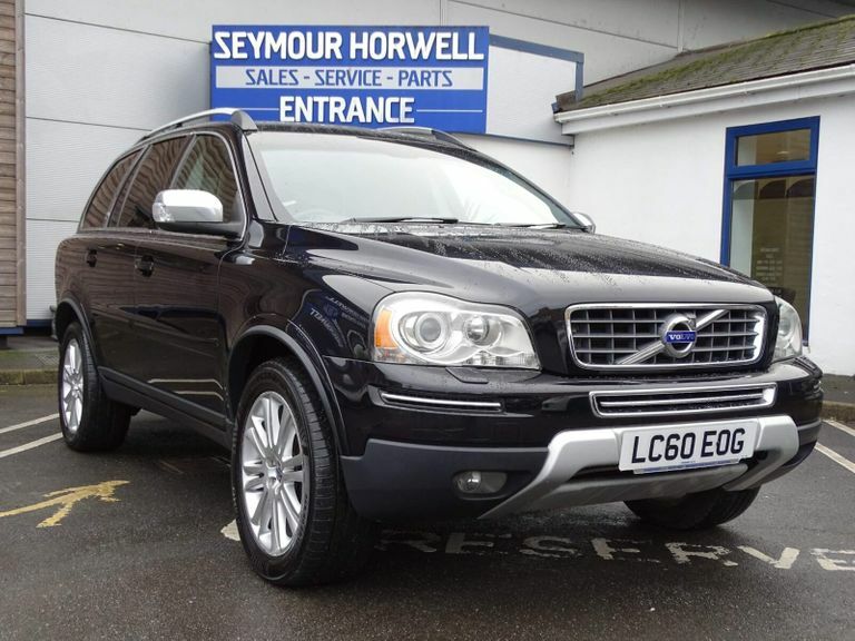 Compare Volvo XC90 2.4 D5 Executive Geartronic 4X4 LC60EOG Black