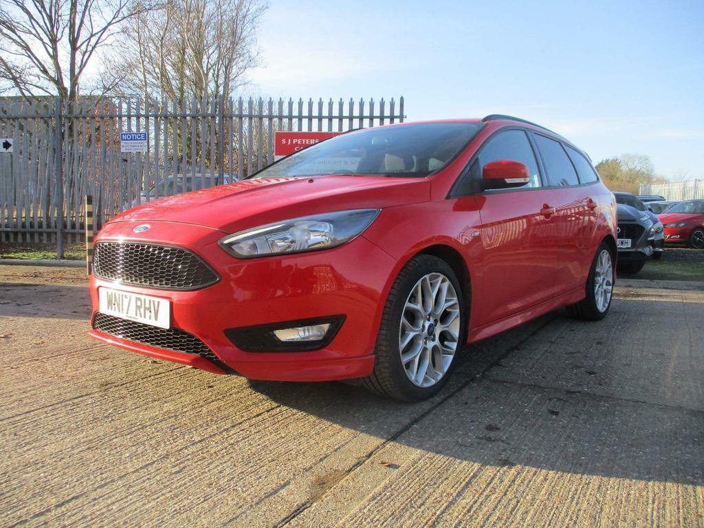Compare Ford Focus 1.0T Ecoboost St-line Euro 6 Ss WN17RHV Red