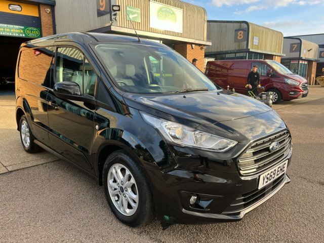 Ford Transit Connect Connect 1.5 200 Limited Black #1