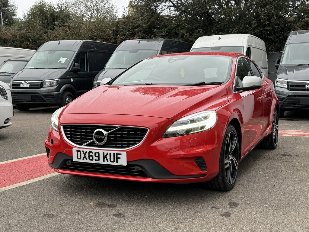 Compare Volvo V40 T2 R-design Edition DX69KUF Red