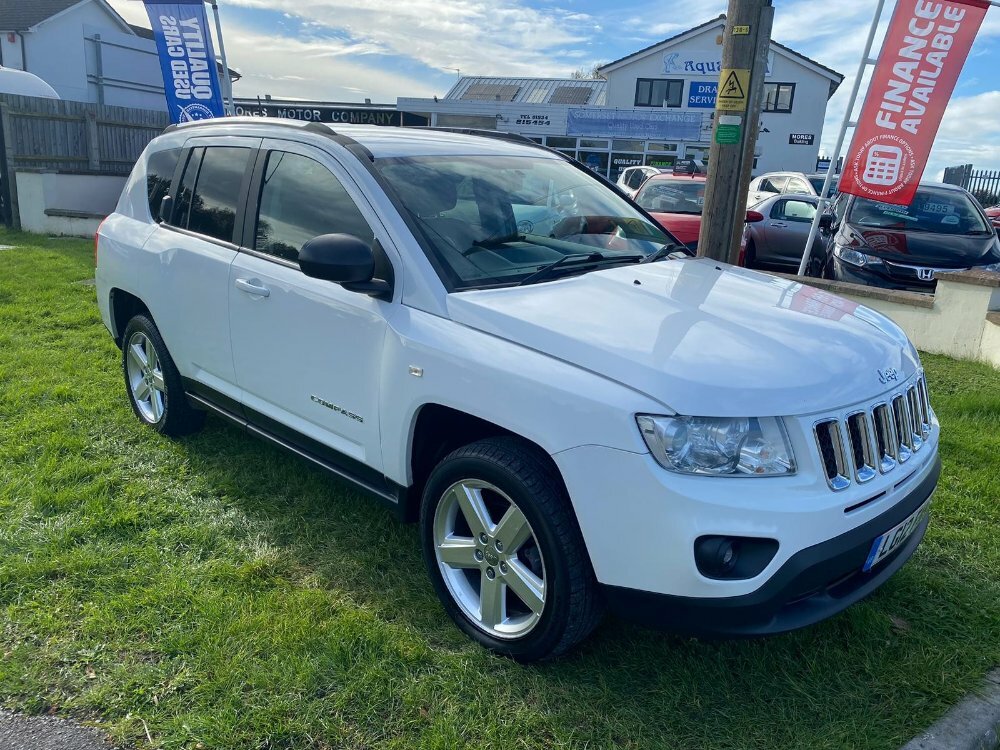 Compare Jeep Compass Compass Limited Edition Crd LG12FND White