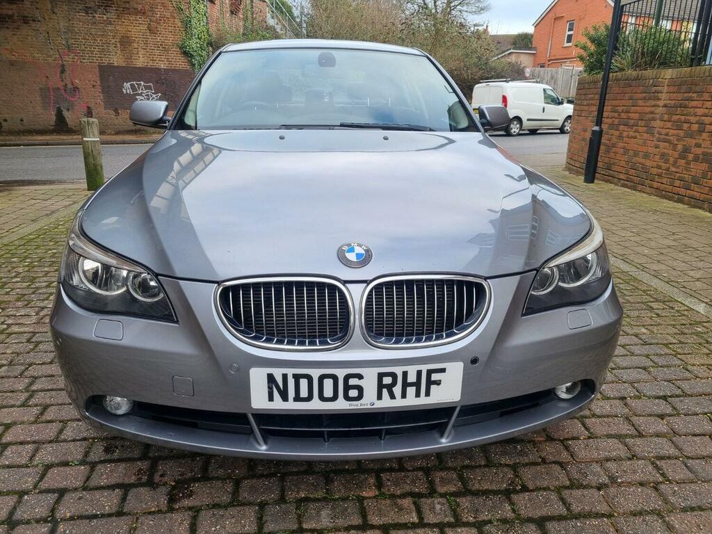 Compare BMW 5 Series Saloon 3.0 530D Se Saloon 200606 ND06RHF Silver