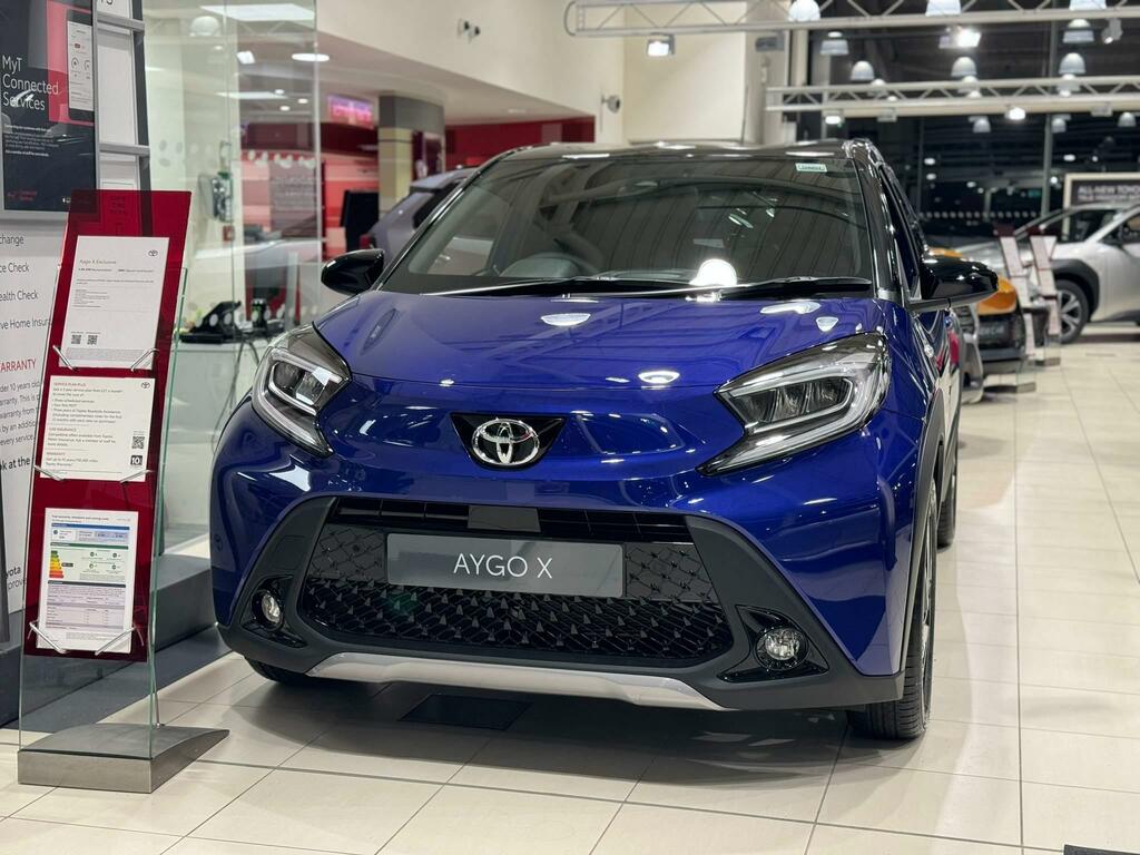 Compare Toyota Aygo X 1.0 Vvt-i Exclusive Euro 6 Ss BL73PKU Blue