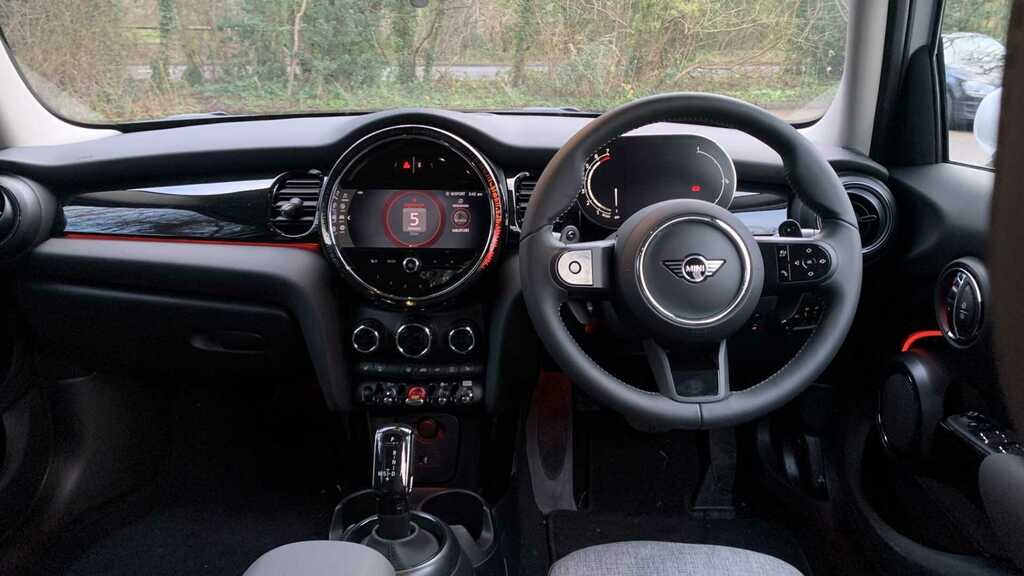 Compare Mini Hatch 2.0 Cooper S Classic Premium YC73LFG White