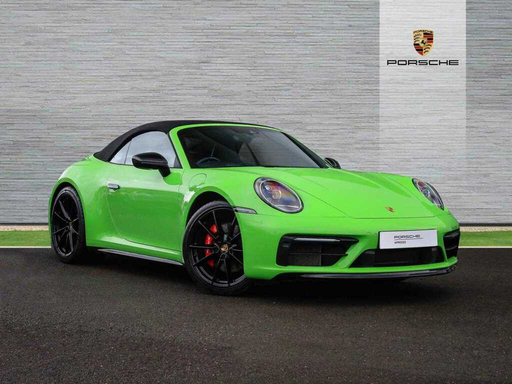 Compare Porsche 911 Carrera S S-a SP19ZCJ Green