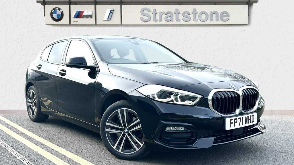 Compare BMW 1 Series 118I Sport FP71WHD Black