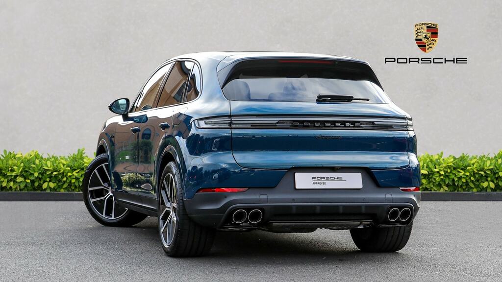 Compare Porsche Cayenne E-hybrid Tiptronic S FN73EWK Blue