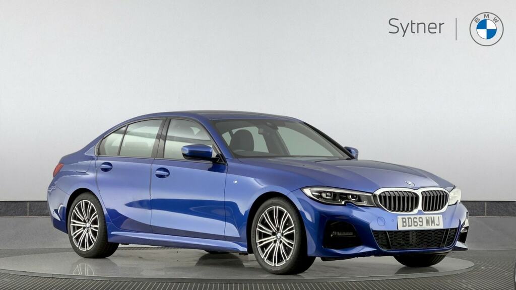 Compare BMW 3 Series 320D M Sport BD69WMJ Blue