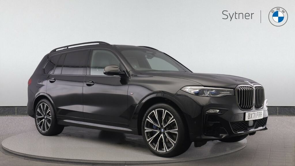 Compare BMW X7 Xdrive M50i Step BX71FRR Black