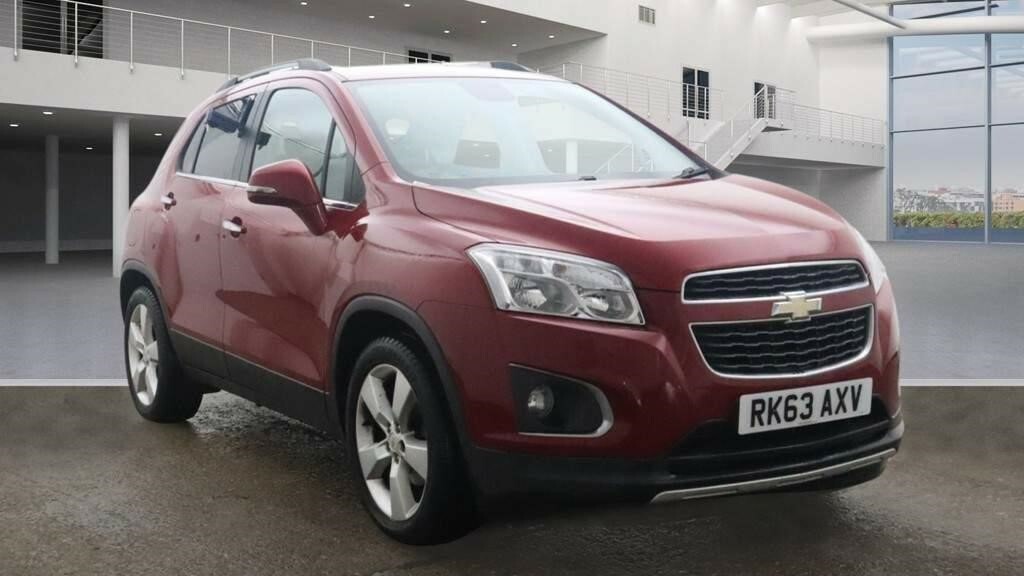 Compare Chevrolet Trax 1.4T Lt 4Wd Euro 5 Ss RK63AXV Red