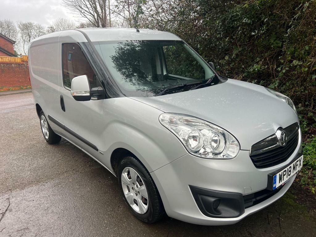Compare Vauxhall Combo Diesel WP18MFX Silver