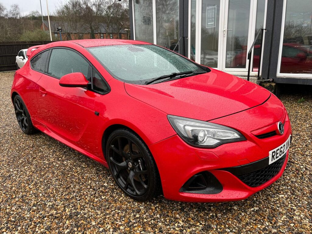 Compare Vauxhall Astra GTC Coupe 2.0T Vxr Euro 5 Ss 201262 RE62XWJ Red