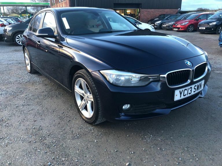 Compare BMW 3 Series 2.0 320D Se Xdrive Euro 5 Ss YC13SWN Blue