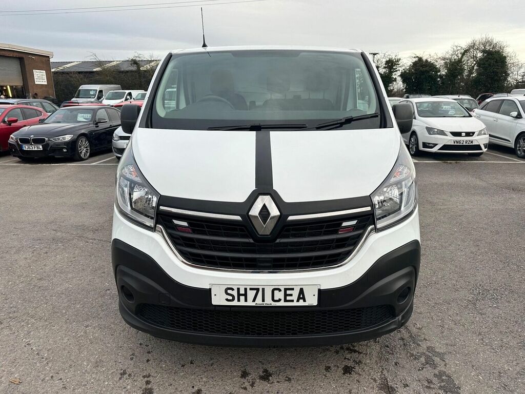 Compare Renault Trafic Panel Van 2.0 Dci Energy 28 Business Swb Standard SH71CEA White