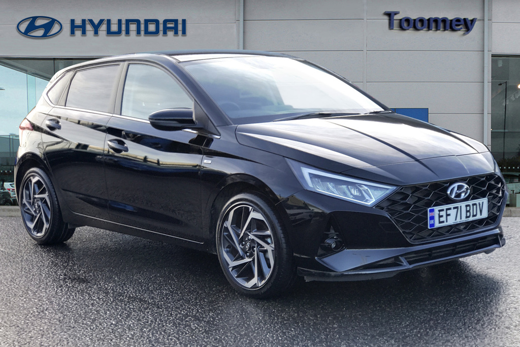 Compare Hyundai I20 1.0 T Gdi Mhev Premium Hatchback Hybrid EF71BDV Black