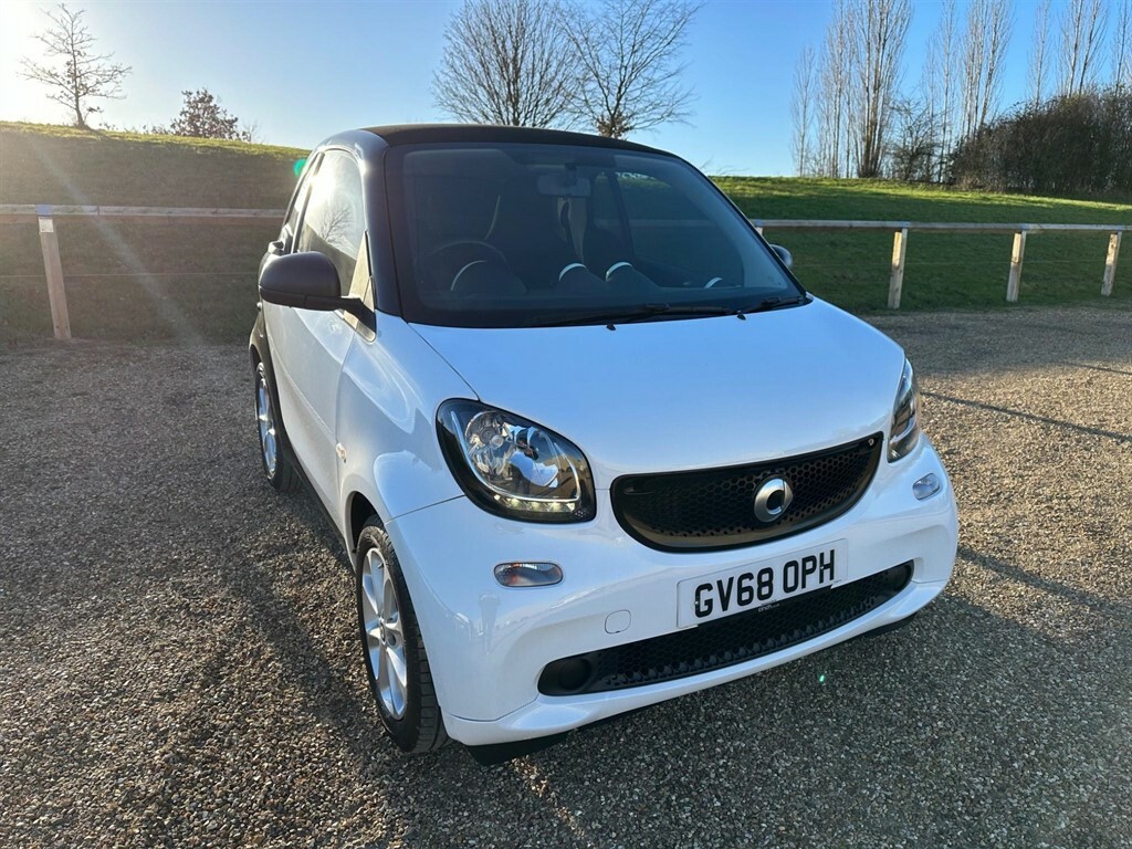 Compare Smart Fortwo 1.0 Pure Euro 6 Ss GV68OPH Black
