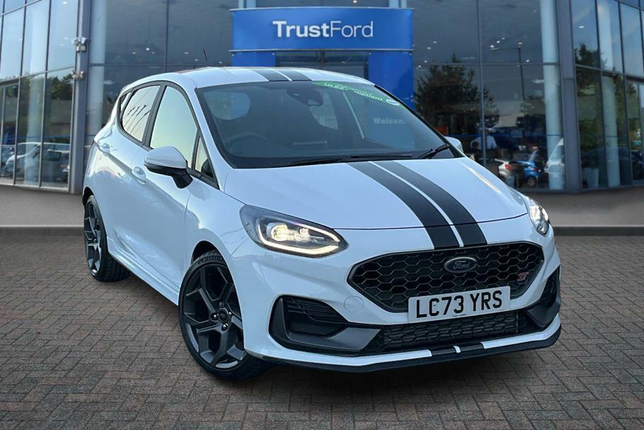 Compare Ford Fiesta St-3 1.5L Ecoboost 200Ps 6-Speed LC73YRS White