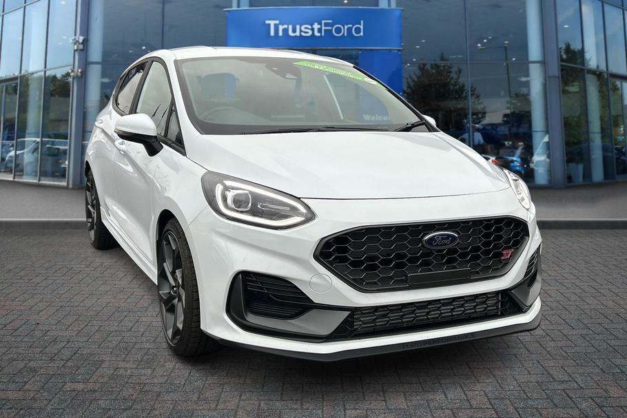 Compare Ford Fiesta 1.5 Ecoboost St-3 LL73DWD White