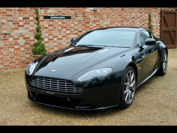 Compare Aston Martin V8 Vantage 4.7 Sportshift Stunning  Black