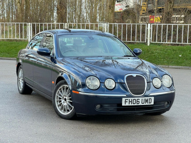 Compare Jaguar S-Type 2.7D V6 Se FH06UMD Blue