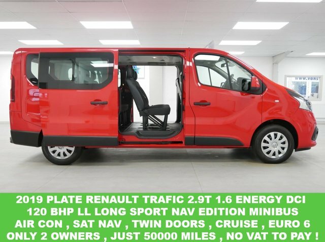 Compare Renault Trafic Sport Nav BF19AYV Red