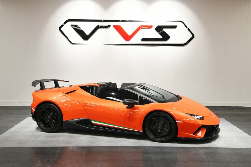 Compare Lamborghini Huracan V10 Lp 640-4 Performante EU68ETA Orange