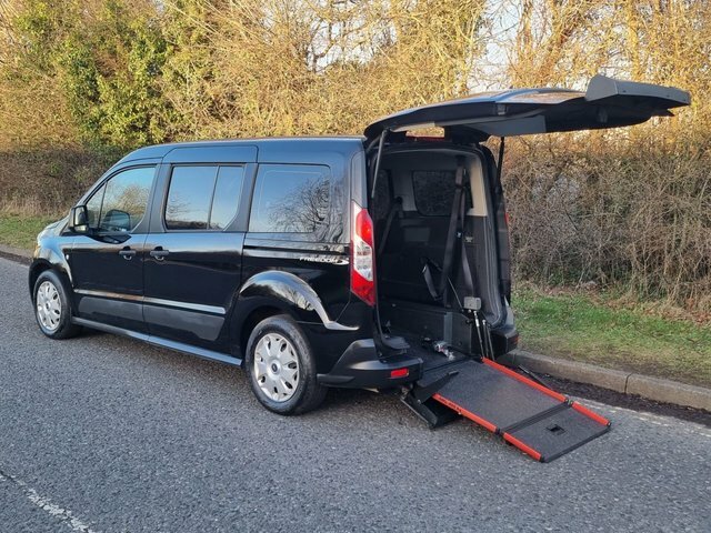 Compare Ford Grand Tourneo Connect 5 Seat Wheelchair Accessible Disabled Access Ramp SF17GMV Black