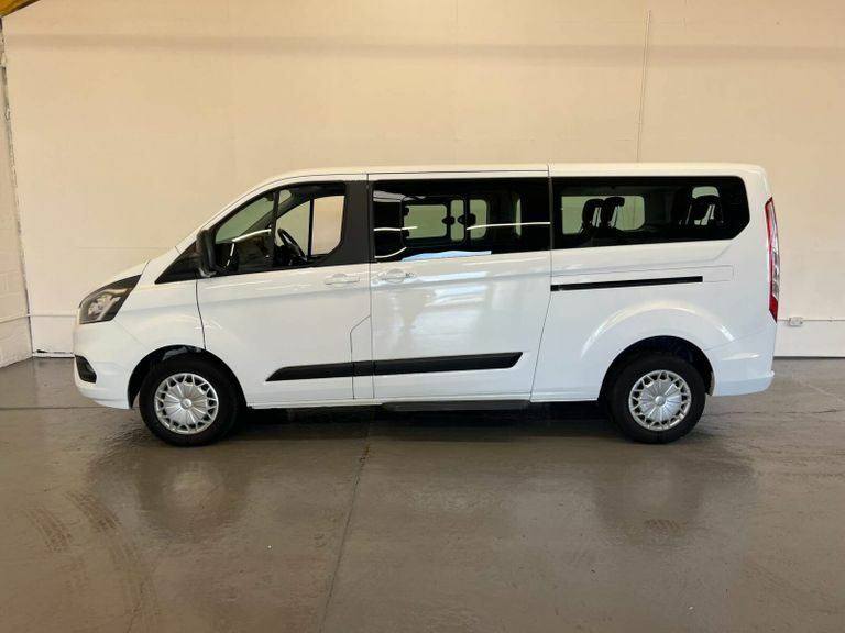 Compare Ford Tourneo Custom 2.0 320 Ecoblue Shuttle Bus Euro 6 Ss 9 Se CK68BKV White